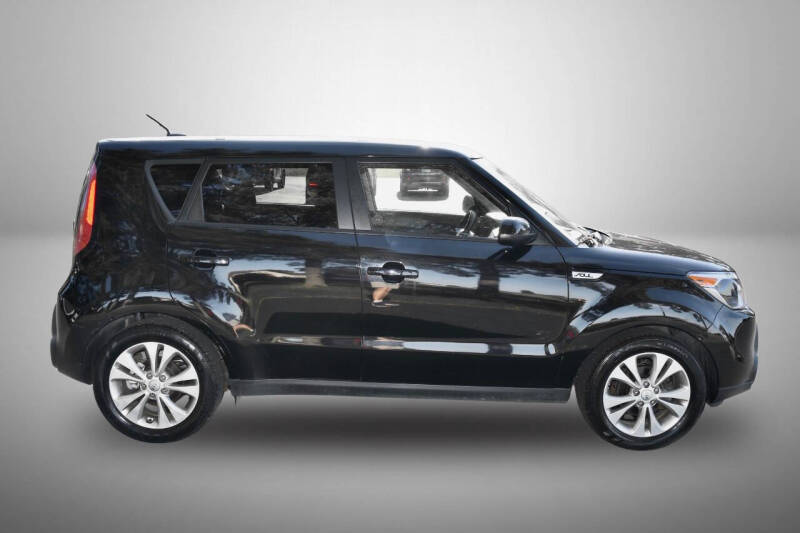 2015 Kia Soul +