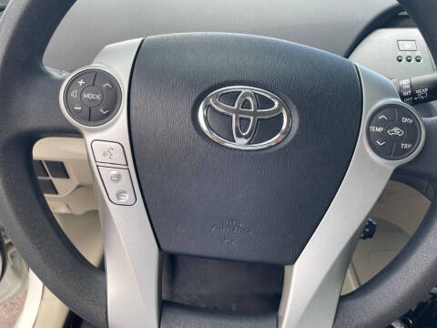 2014 Toyota Prius Three