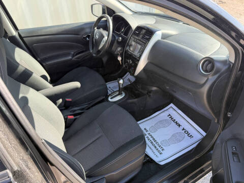 2018 Nissan Versa SV
