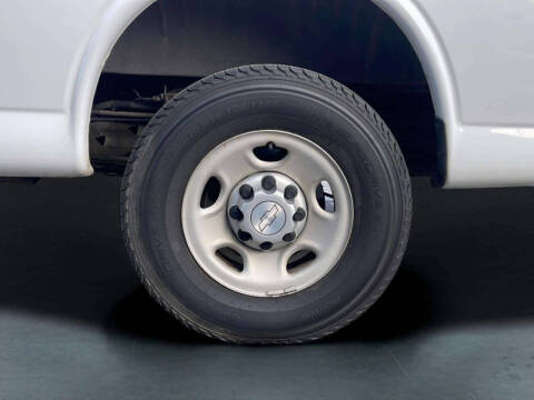 2017 Chevrolet Express 2500