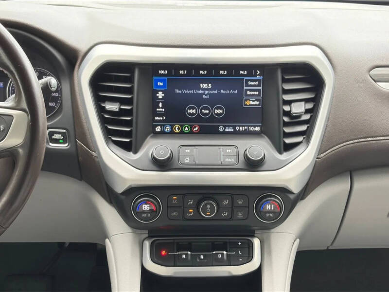 2020 GMC Acadia SLT