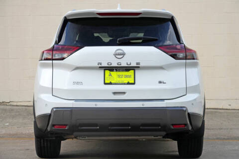 2025 Nissan Rogue SL