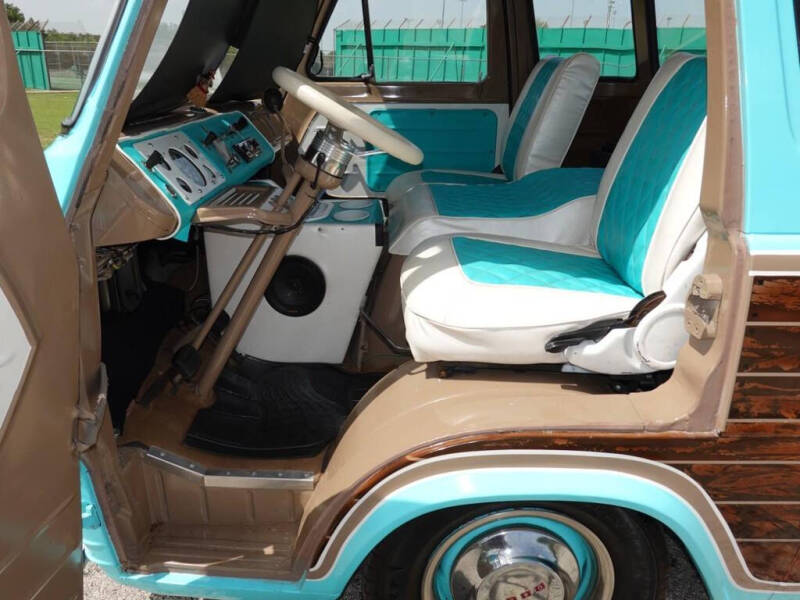 1965 Ford E-100