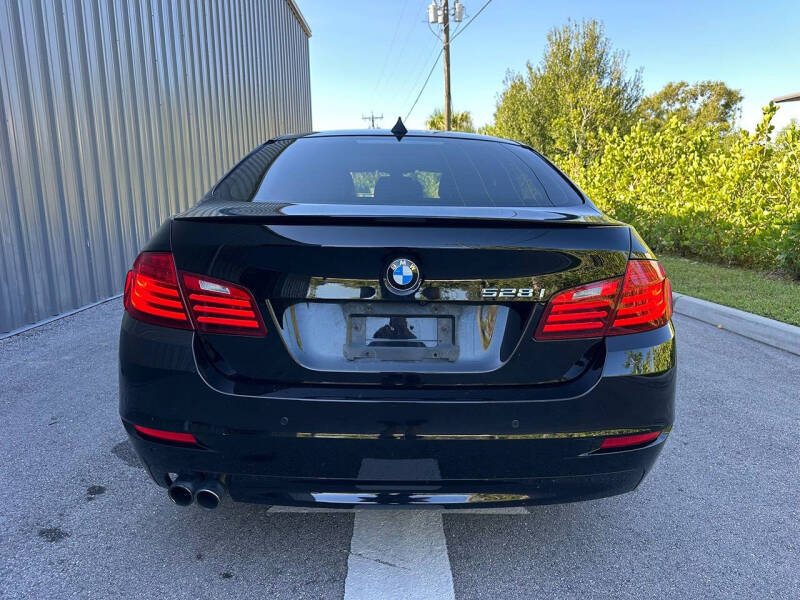 2014 BMW 5 Series 528i