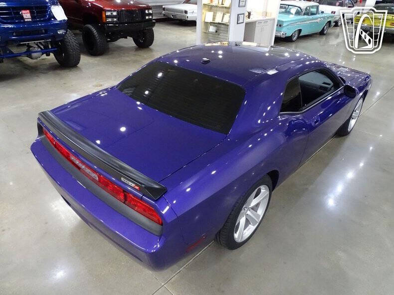 2010 Dodge Challenger SRT8