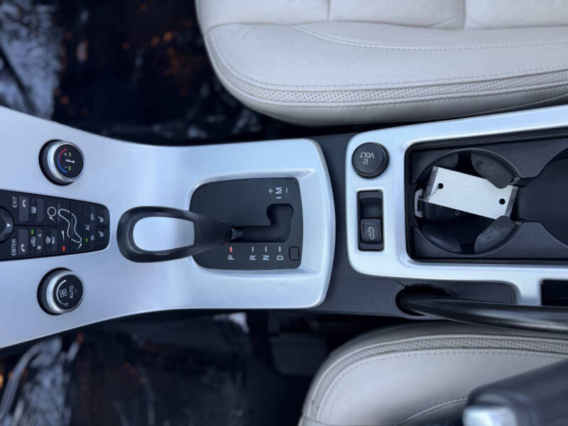 2012 Volvo C70 T5
