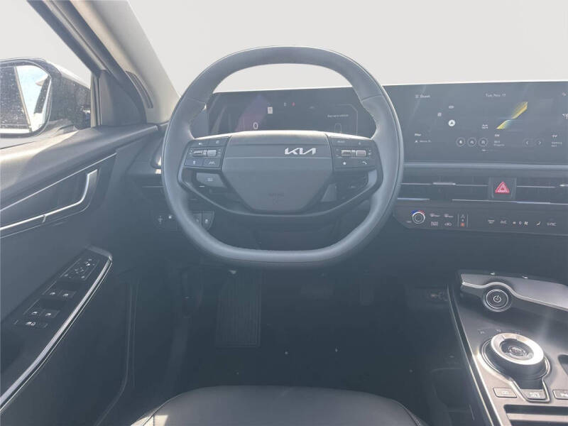 2025 Kia EV6 Light Long Range