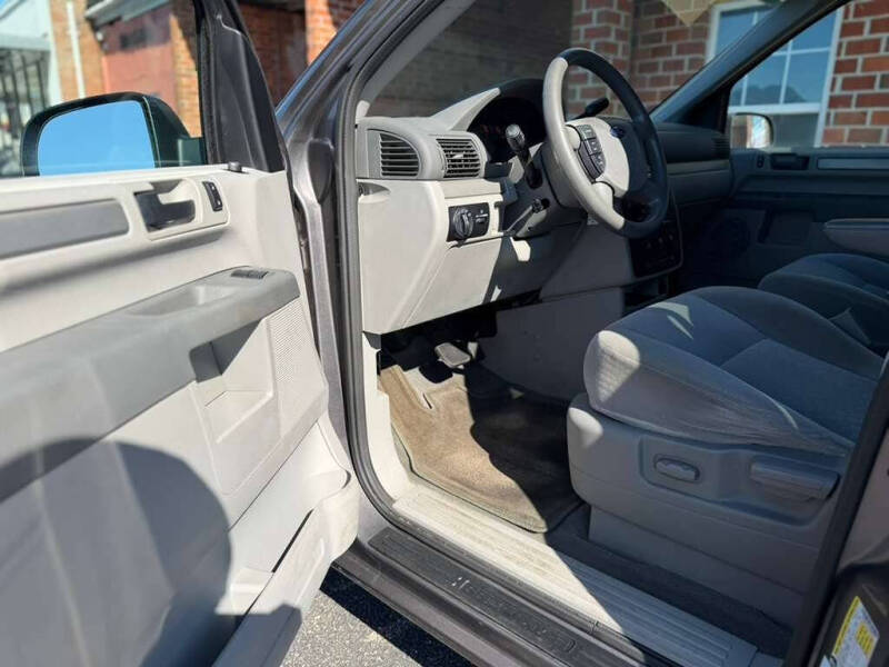 2006 Ford Freestar SE