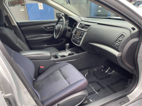 2017 Nissan Altima 2.5 SV