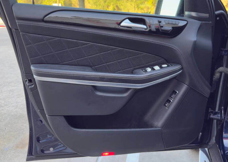 2015 Mercedes-Benz GL-Class GL 550 4MATIC