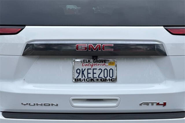 2023 GMC Yukon XL AT4
