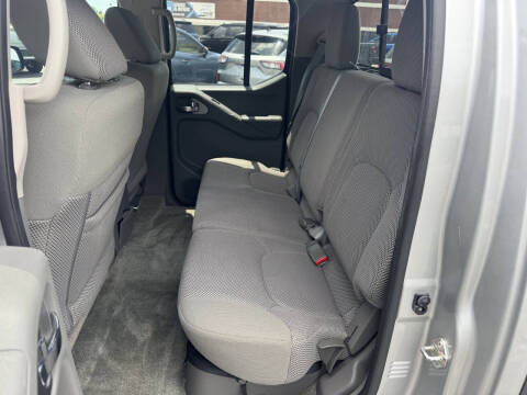 2017 Nissan Frontier SV