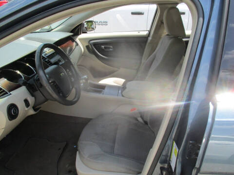 2010 Ford Taurus SEL