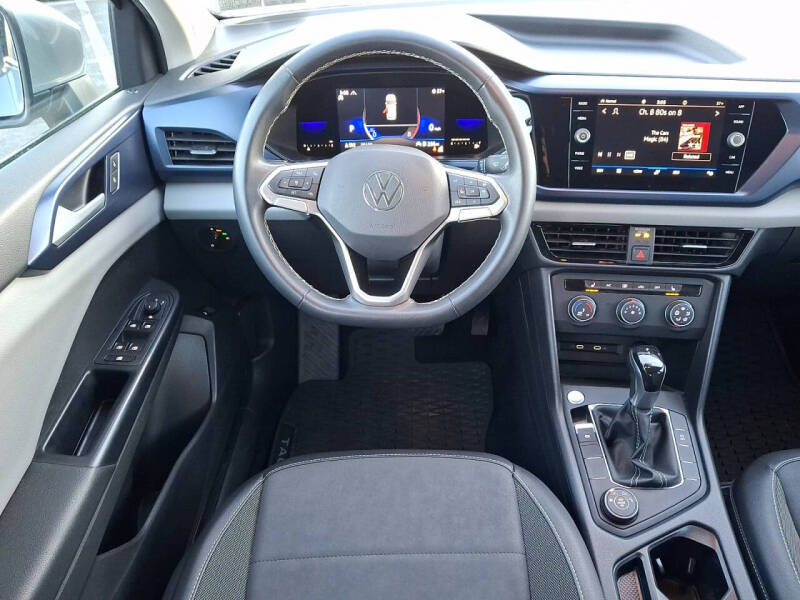 2022 Volkswagen Taos SE 4Motion