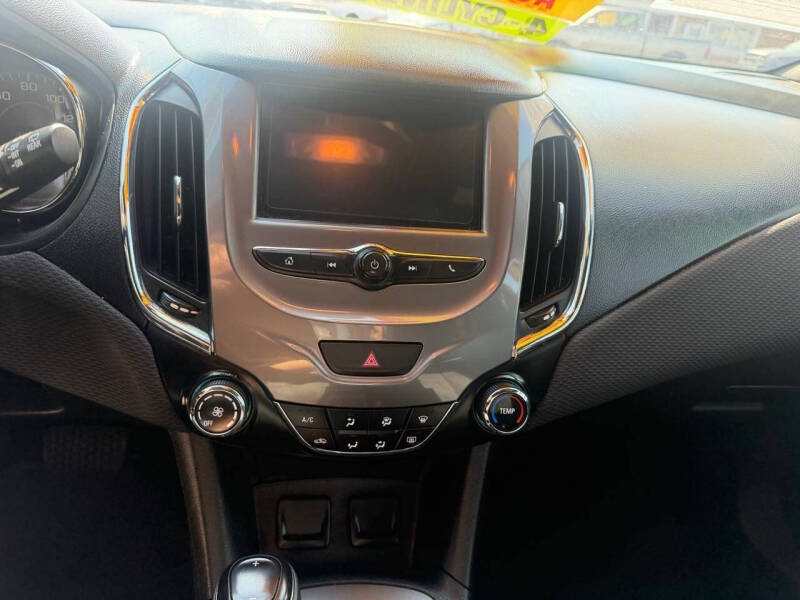 2018 Chevrolet Cruze LT Auto
