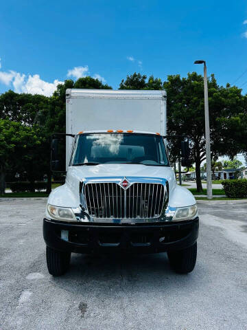 2017 International DuraStar 4300