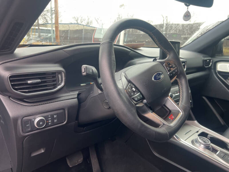 2020 Ford Explorer ST