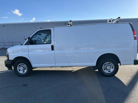 2023 Chevrolet Express 2500
