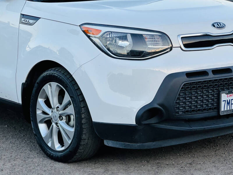 2015 Kia Soul +