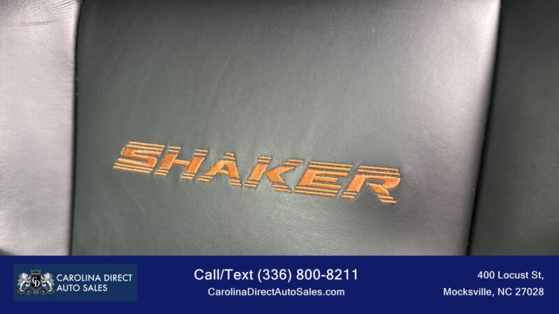 2016 Dodge Challenger 392 HEMI Scat Pack Shaker