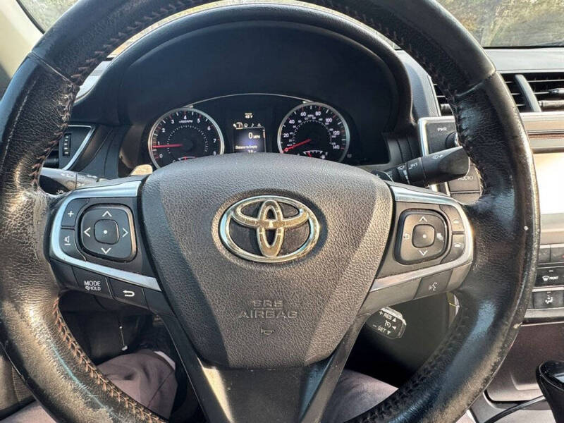 2015 Toyota Camry SE