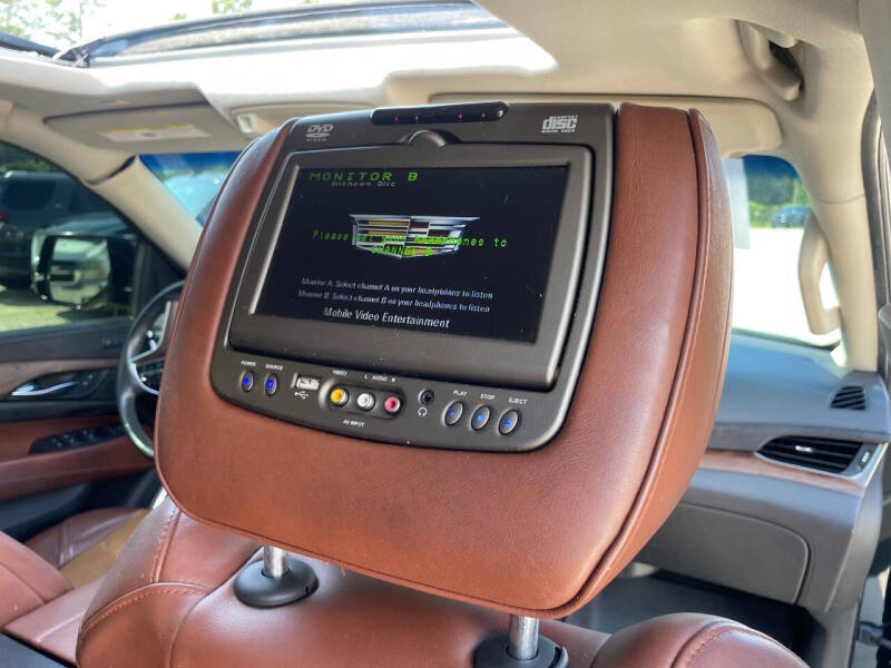 2018 Cadillac Escalade Luxury