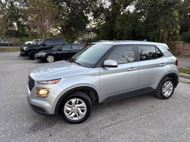 2022 Hyundai Venue SE