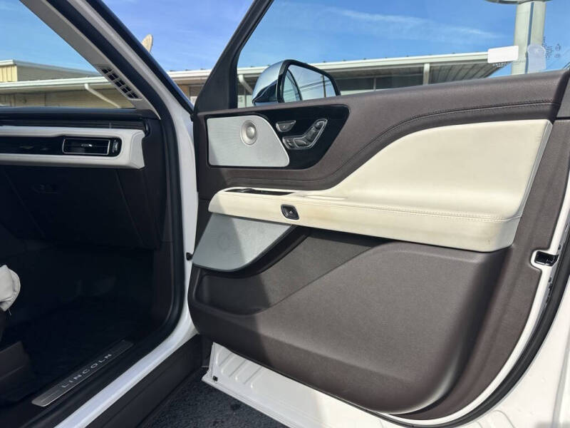 2022 Lincoln Aviator Black Label