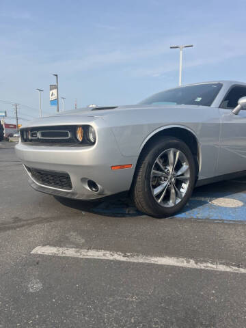 2021 Dodge Challenger SXT