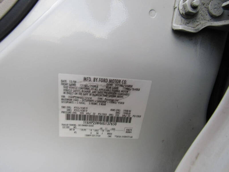 2010 Ford Taurus Limited