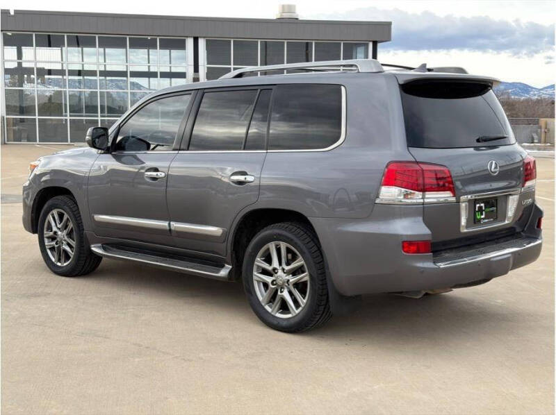 2015 Lexus LX 570