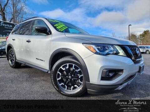 2019 Nissan Pathfinder S