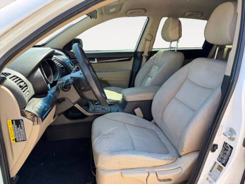 2011 Kia Sorento LX