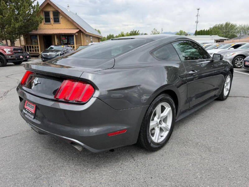 2016 Ford Mustang V6