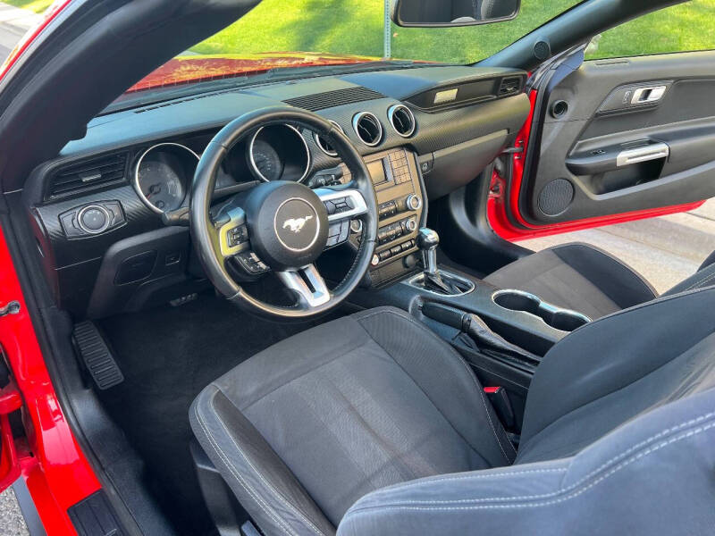 2019 Ford Mustang EcoBoost