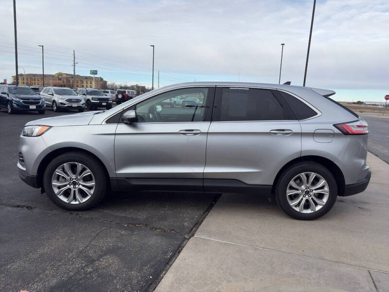 2024 Ford Edge Titanium