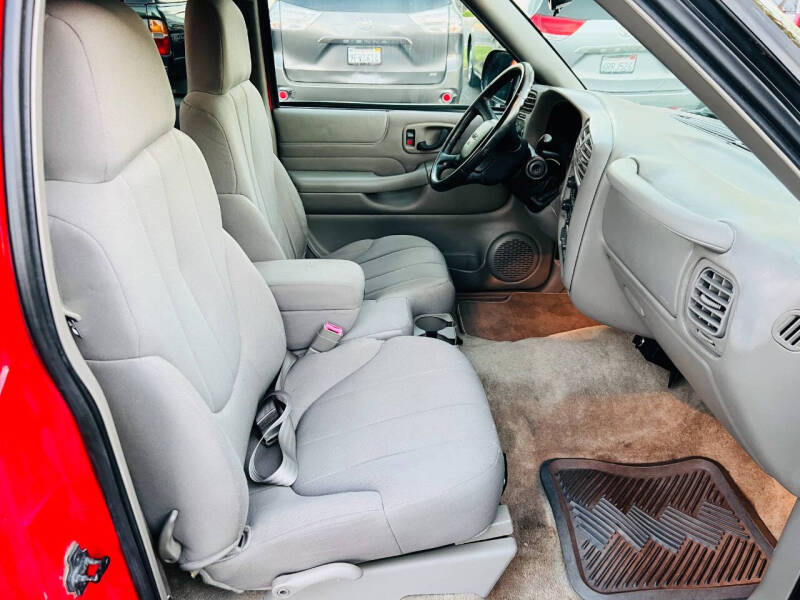 2003 GMC Sonoma SLS