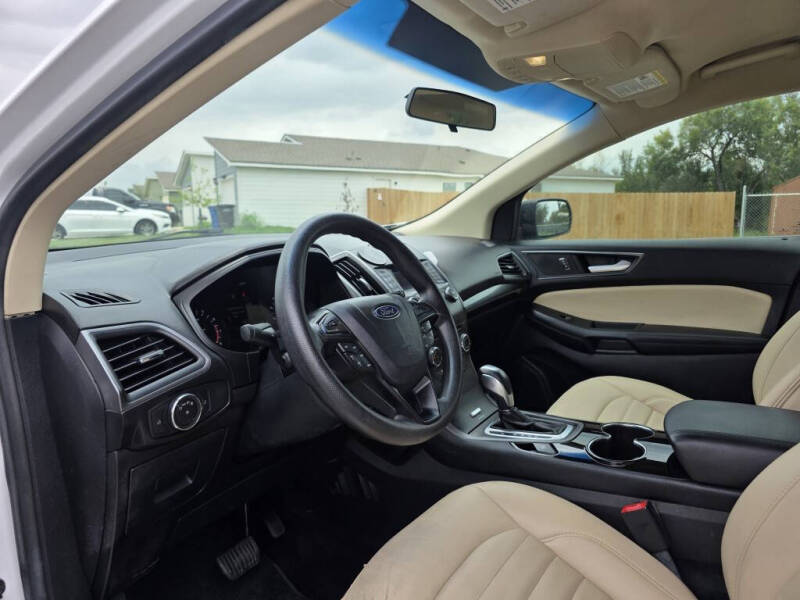 2015 Ford Edge SE