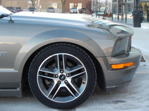 2005 Ford Mustang GT Premium