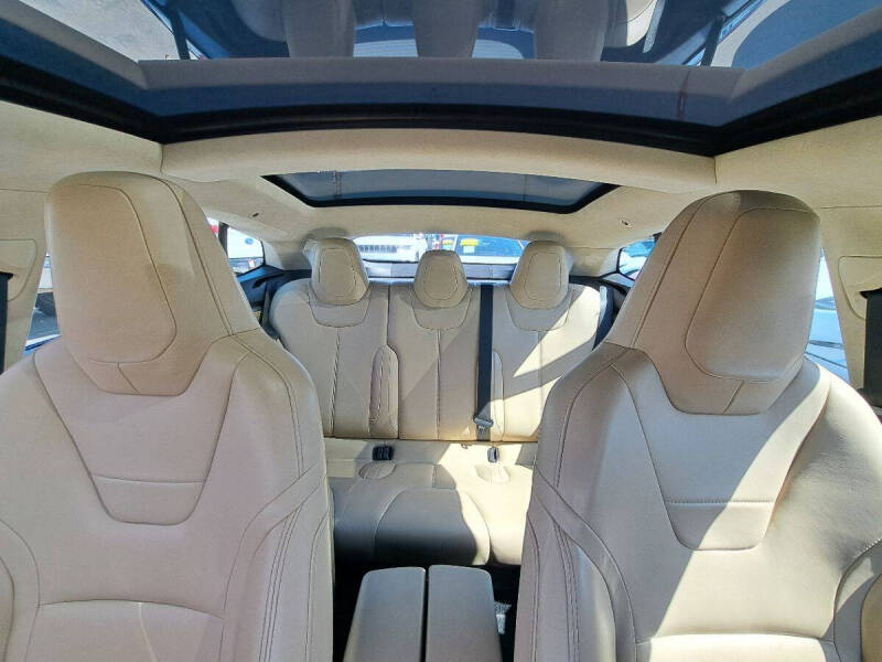 2016 Tesla Model S
