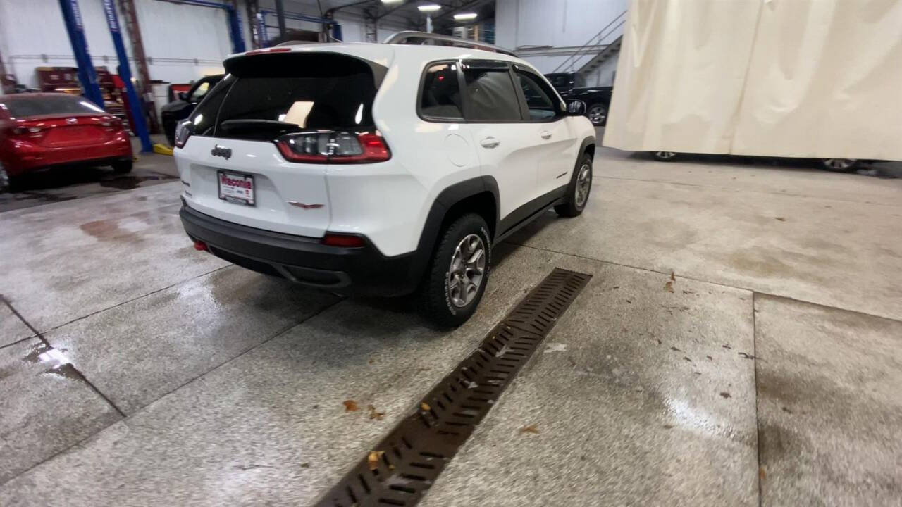 2021 Jeep Cherokee for sale at Victoria Auto Sales in Victoria, MN