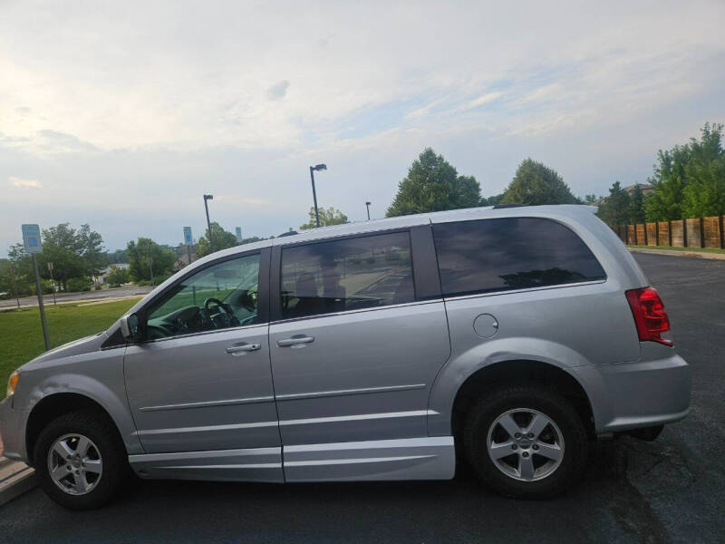 2011 Dodge Grand Caravan Crew