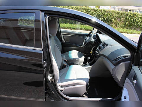 2016 Hyundai Accent SE