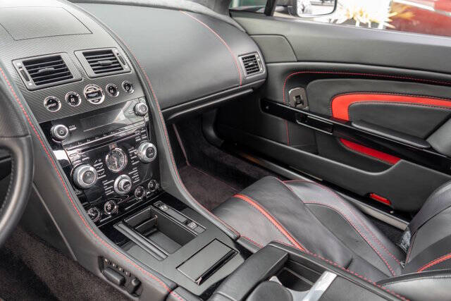2015 Aston Martin V12 Vantage S 18
