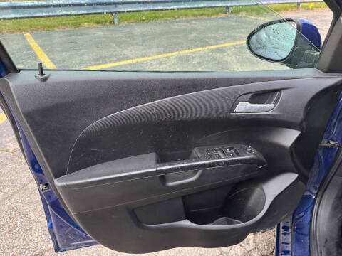 2013 Chevrolet Sonic LT Auto