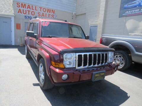 2007 Jeep Commander for sale at Small Town Auto Sales in Hazleton PA