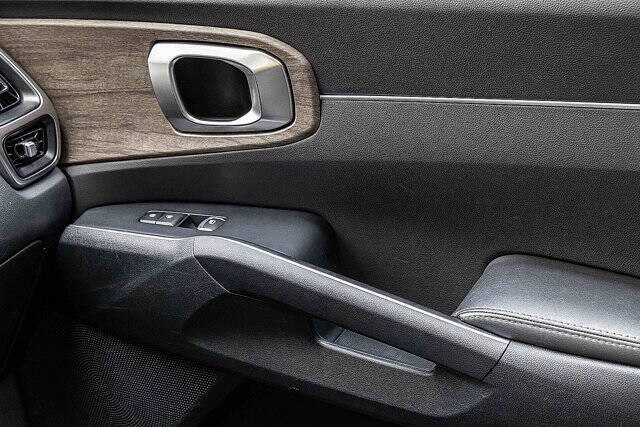 2022 Kia Sorento X-Line EX