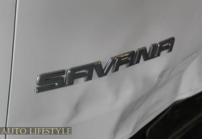 2023 GMC Savana 2500