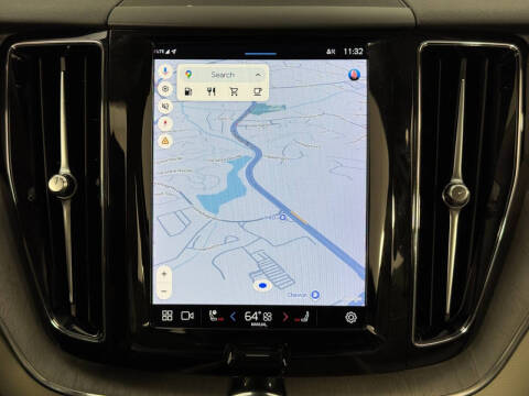 2023 Volvo XC60 B5 Plus Dark Theme