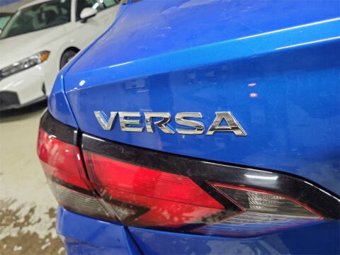 2023 Nissan Versa SV